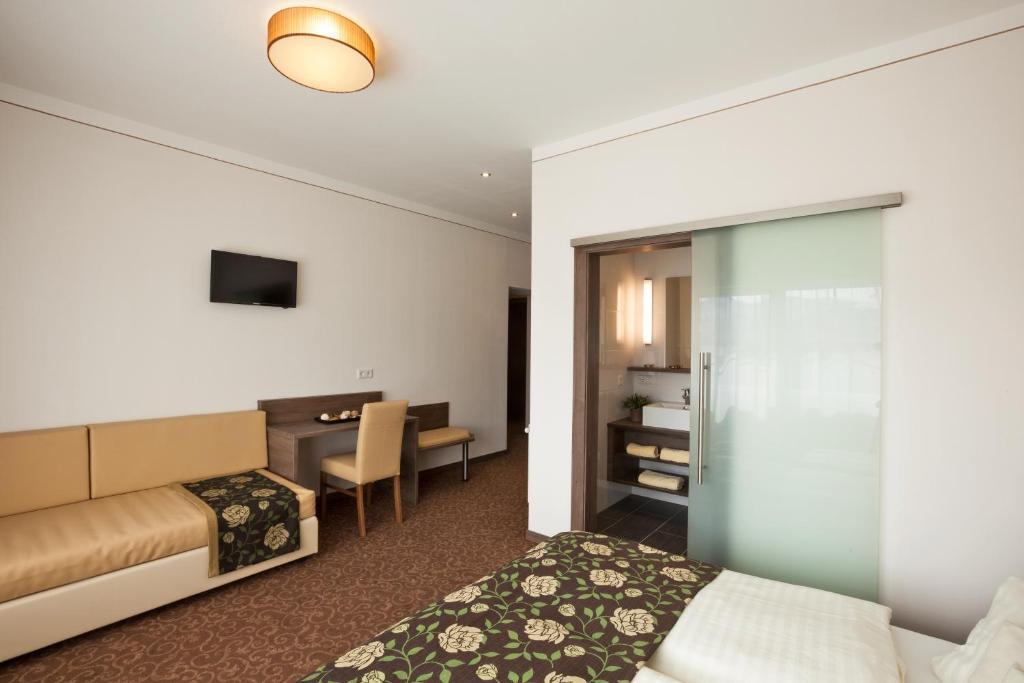 Hotel Altmuensterhof Altmünster Quarto foto
